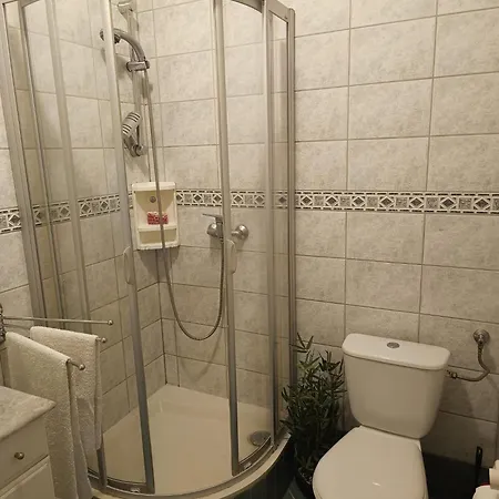 Dom Blisko Lotniska I Areny Tarczynskiego * ורוצלב